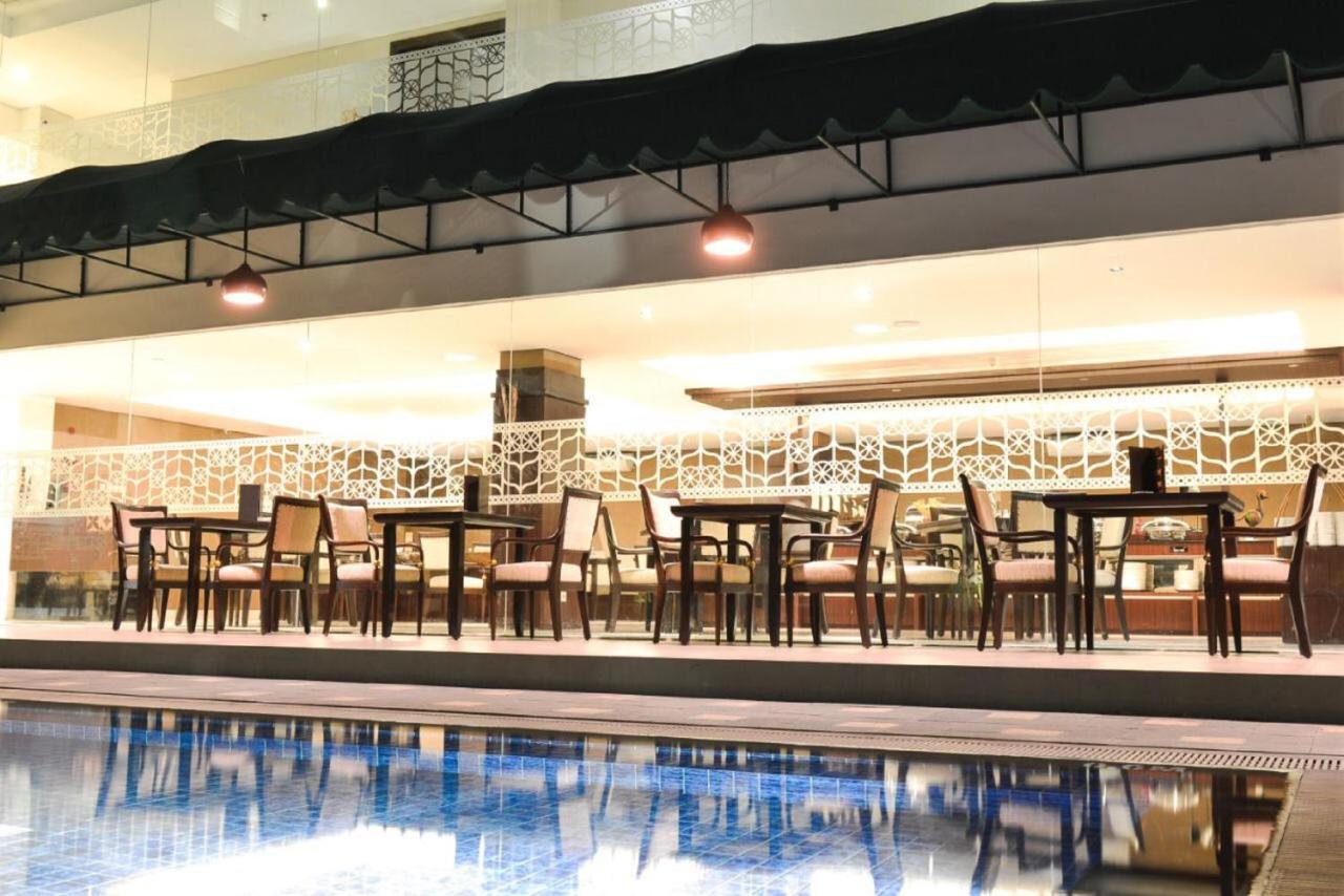 Lynn Hotel By Horison Yogyakarta Exterior photo