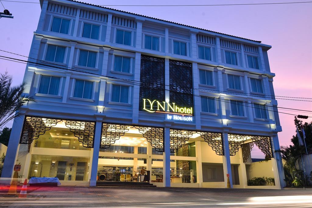 Lynn Hotel By Horison Yogyakarta Exterior photo