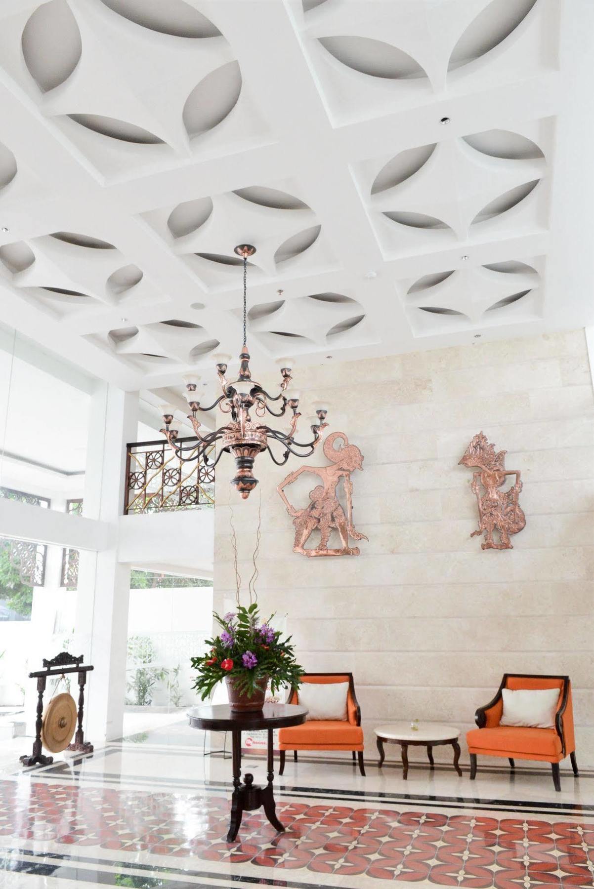 Lynn Hotel By Horison Yogyakarta Exterior photo
